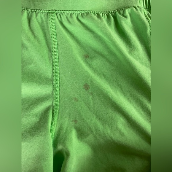 Lululemon hotty hot shorts (set of 3) ✨ - Picture 5 of 13